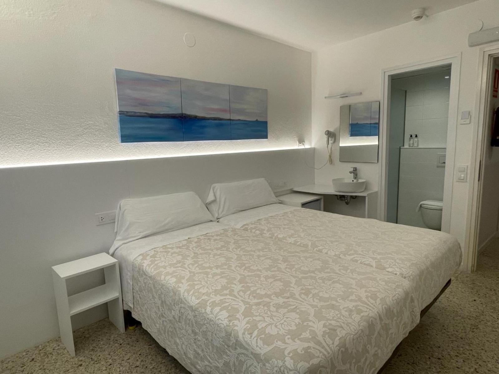 Hostal Marina Cadaques Exterior photo