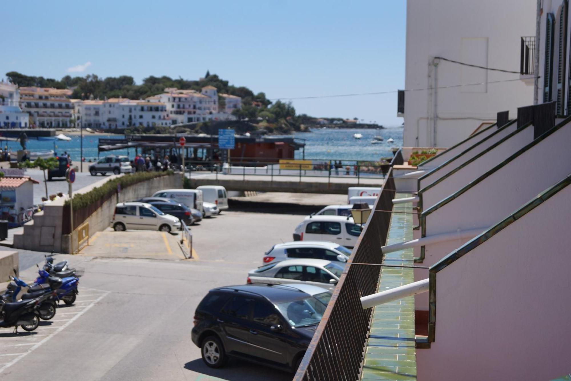 Hostal Marina Cadaques Exterior photo