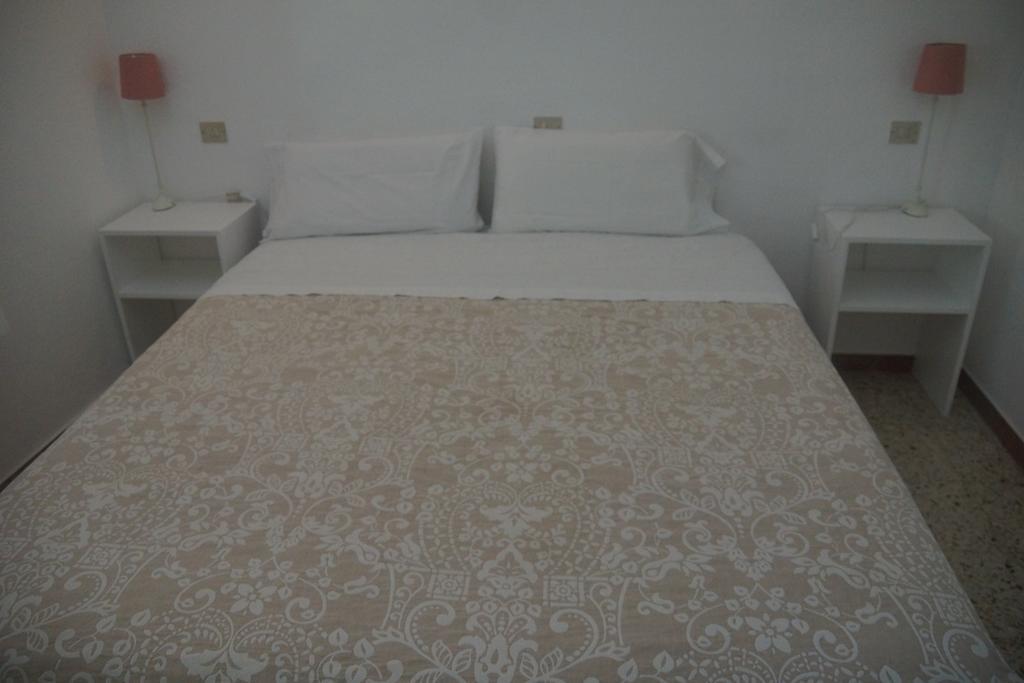 Hostal Marina Cadaques Exterior photo