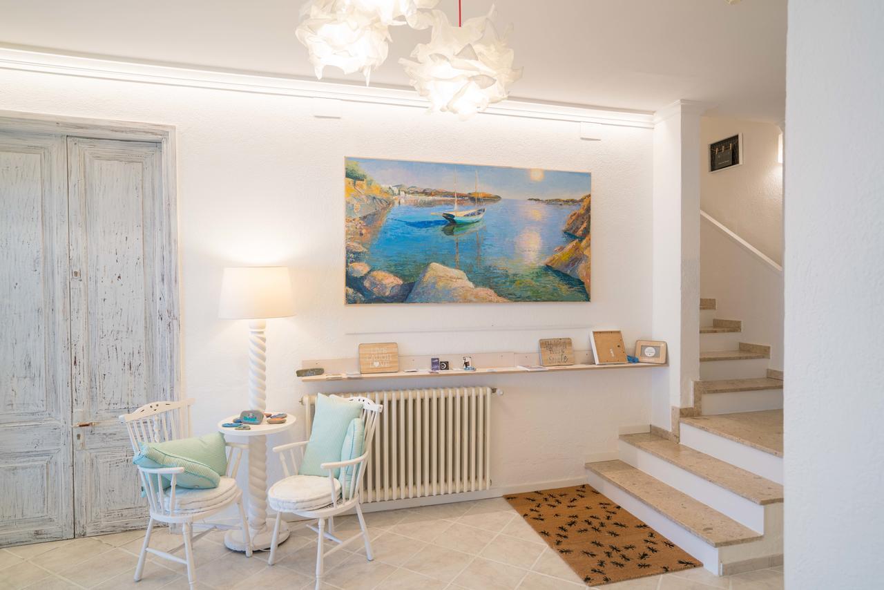 Hostal Marina Cadaques Exterior photo