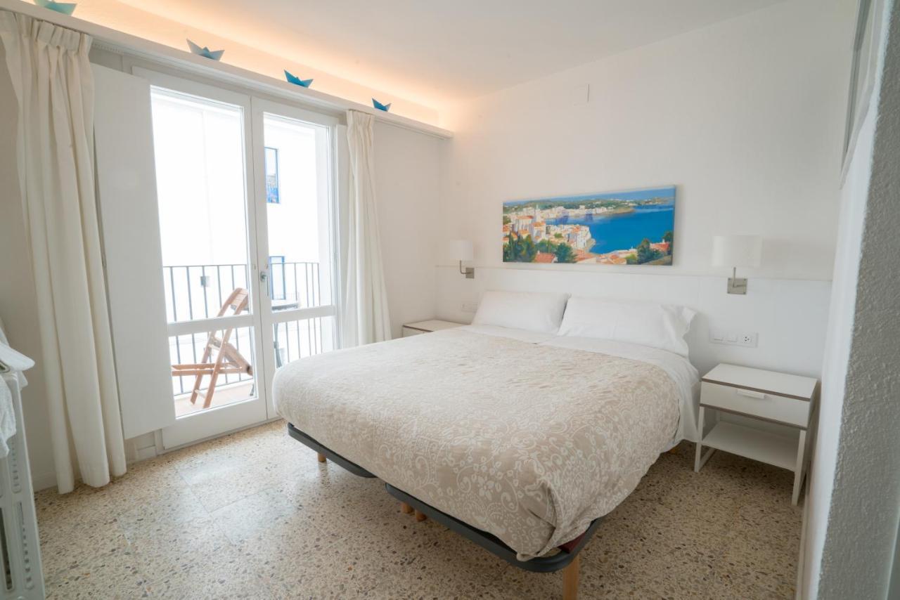 Hostal Marina Cadaques Exterior photo